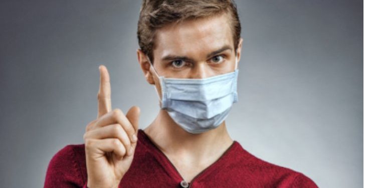 التعليم في 24 ساعة.. مستشار الرئيس: مصر وفرت كل الإمكانيات لمواجهة كورونا ويحذر من خطورة الفيروس.. التعليم العالي: لن نسمح بتواجد الطلاب داخل الحرم الجامعى دون إرتداء الكمامات