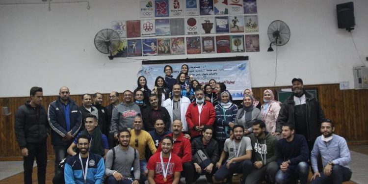 الأكاديمية العربية وجامعة القاهرة يحصدان المراكز الأولي في بطولة السلاح للجامعات