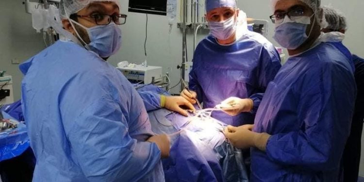 جامعة المنوفية تعلن عودة مريضة للحركة والكلام بعد إستئصال ورم بالمخ
