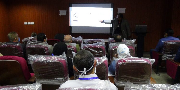 «طب المنيا» تنظم دورة تدريبية بعنوان "أساسيات جراحة المناظير" لشباب الأطباء
