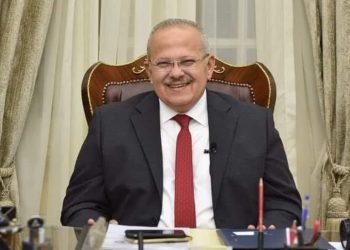 بـ ١٠ آلاف قطعة.. غدًا افتتاح المعرض المجاني للملابس لطلاب جامعة القاهرة