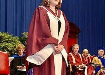 وزير التعليم العالي يهنئ الدكتورة هدي المراغي لحصولها على أرفع "وسام مدني" في كندا