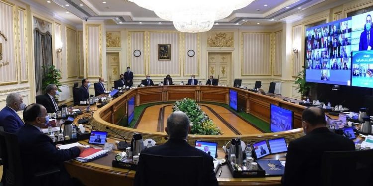 مجلس الوزراء يمنح المحافظين سلطة تعطيل الدراسة