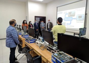 تعاون بين جامعة بني سويف التكنولوجية والجامعة الأمريكية