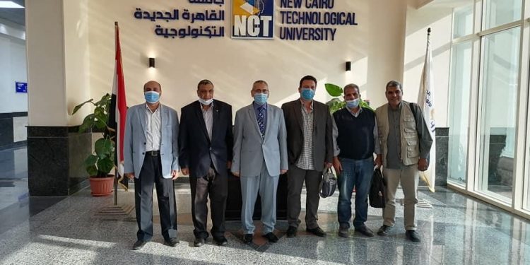 تدريب أعضاء هيئة التدريس بجامعة بنى سويف التكنولوجية على التقنيات الحديثة