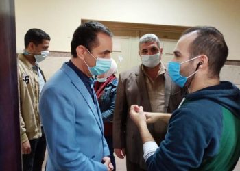 بدء إمتحانات الميدتيرم آداب المنصورة والكمامات شرط لدخول اللجان