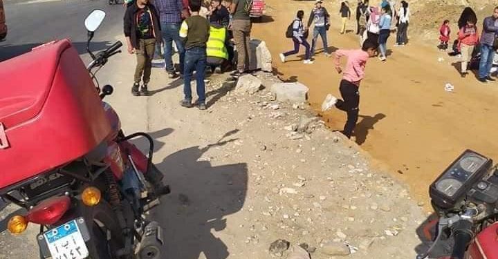 الثاني خلال يومين.. إصابة 3 أشخاص في انقلاب أتوبيس مدرسة بالأتوستراد "صور"