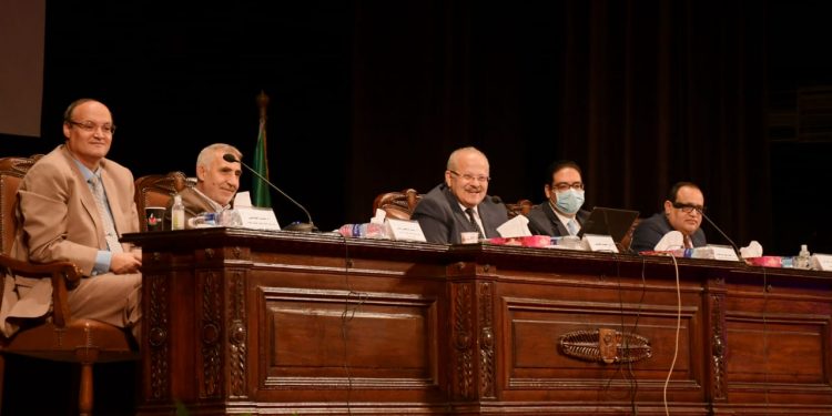مجلس جامعة القاهرة يستعرض تقدم الجامعة في التصنيفات الدولية وتحقيق مباديء وثيقة التنوير