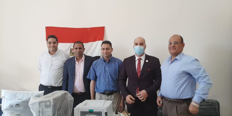 رئيس جامعة أسوان: تنفيذ خطة الجامعة للتعليم الهجين والأنشطة الطلابية بـ«الألسن»