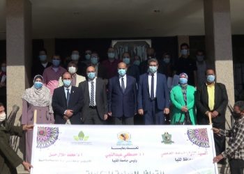 جامعة المنيا تطلق أولى القوافل الطبية المتكاملة لقرية الحواصلية