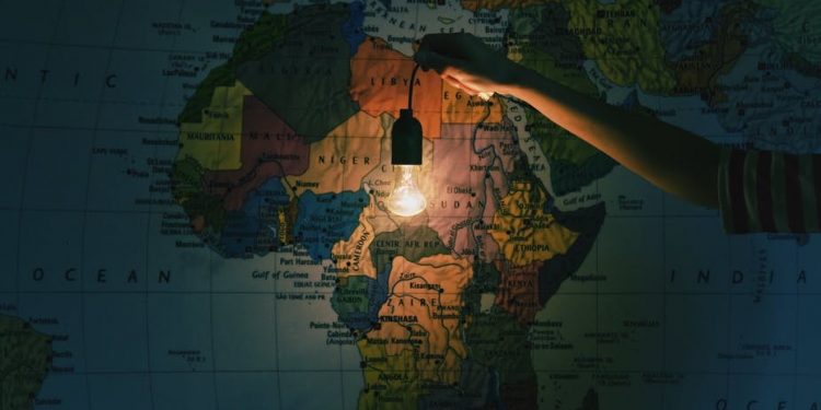 الجامعات المصرية تفتح ذراعيها لإفريقيا.. تكليف رئاسي بالتوسع تعليما بالقارة السمراء.. فروع جديدة لعين شمس وقناة السويس