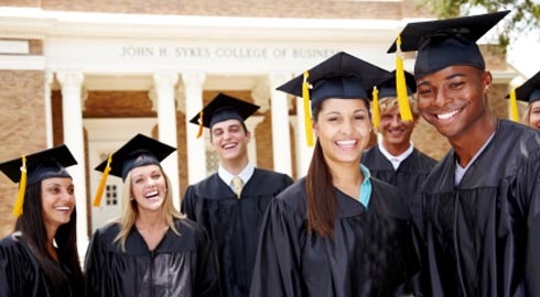 الإحصاء: 200.2 الف طالب مقيد بالدراسات العليا بالجامعات المصرية