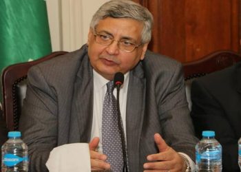 مستشار رئيس الجمهورية: جميع الأطباء العاملين بوحدة الصدر في جامعة عين شمس أصيبوا بكورونا