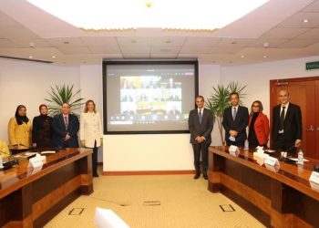 مذكرة تفاهم بين وزارة الاتصالات وجامعة أوتاوا الكندية