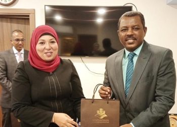 التعليم العالى تبحث الخطة الزمنية لإفتتاح فرع جامعة القاهرة بالخرطوم