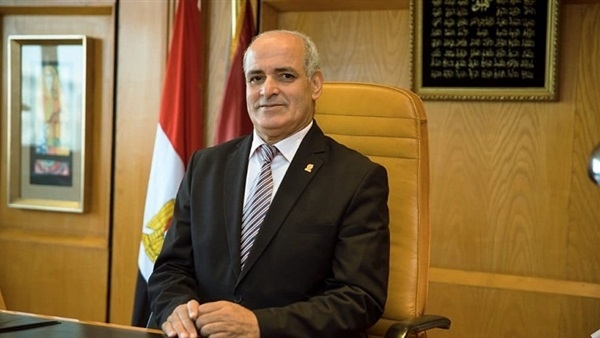 جامعة الفيوم تشدد الإجراءات الاحترازية داخل الكليات