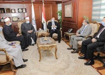 وكيل الأزهر يلتقي محافظ بني سويف.. ويؤكد تطور التعليم الأزهري أدى إلى تزايد الإقبال عليه