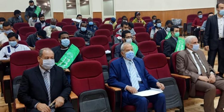 "ندوة حول الحياة الزوجية" بكلية الشريعة والقانون بالتعاون مع مركز الدراسات السكانية