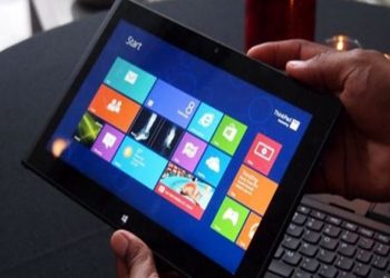 سيارة قمامة و2,7 مليون جنيه.. تفاصيل سرقة 1179 تابلت من مخازن التربية والتعليم