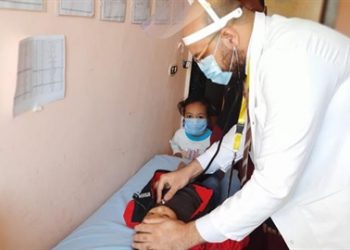 قافلة الأزهر الطبية تختتم أعمالها بالواحات بتوقيع الكشف الطبي على ‏٤٠٩٠‏ شخصًا وإجراء ‏٢٤٧‏ ‏عملية جراحية