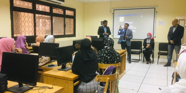 مركز التكنولوجيا عالية الجودة بجامعة الأزهر ينظم ورشة عمل حول الحوسبة السحابية للطلاب