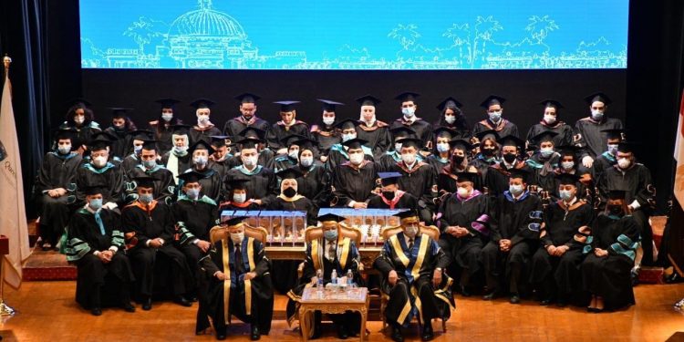 الجامعة البريطانية