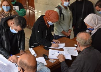 جامعة عين شمس: إقبال كبير على سحب استمارات الترشح لانتخابات الطلاب