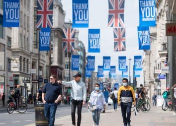 علماء: سلالة جديدة للفيروس التاجي في إنجلترا 