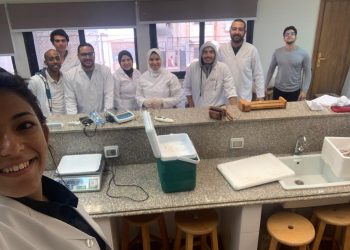 "بنتين من مصر".. "ريم وميادة" نماذج مشرقة للمرأة المصرية.. حكاية "أول جواز سفر بحري" للفتيات في مصر