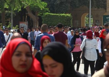 هل سيتم إلغاء الدراسة بالجامعات؟