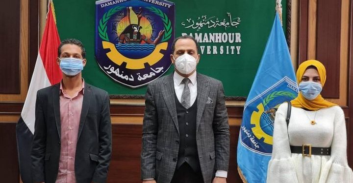 رئيس جامعة دمنهور يوافق على التماس طالب كلية التجارة بعد قرار فصله