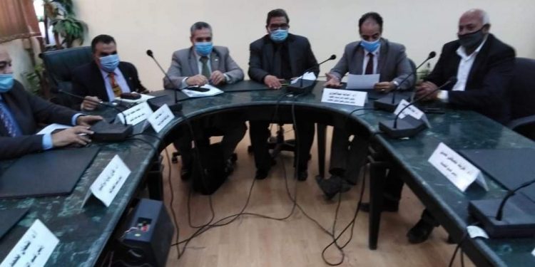 "تعليم الكبار" بجامعة الزقازيق تعقد ورشة عمل حول دور الوحدة في عصر كورونا |صور