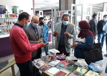 ختام فعاليات معرض الكتاب اليوم بجامعة أسوان |صور