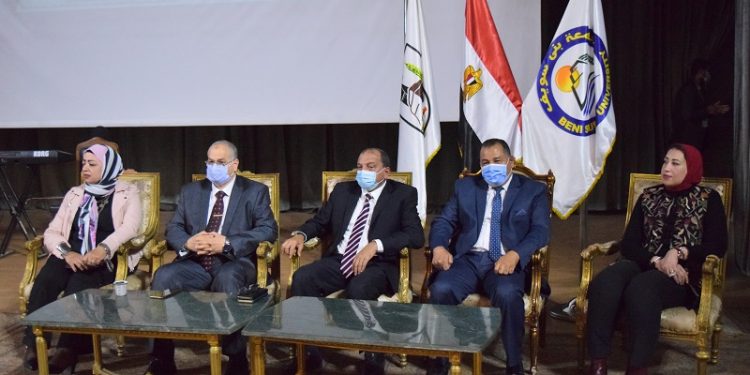 رئيس جامعة بني سويف يشهد اليوم الختامي لمسابقة «أحلى صوت»