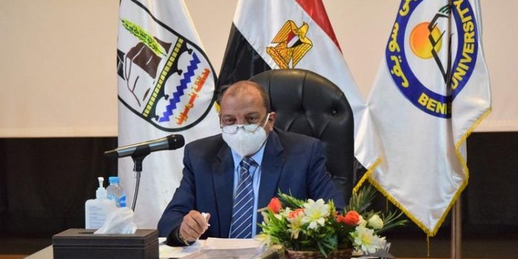 جامعة بنى سويف تناقش استعدادات امتحانات التيرم الأول