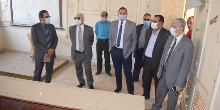 رئيس جامعة سوهاج: افتتاح كلية الفنون التطبيقية الفصل الدراسي الثاني