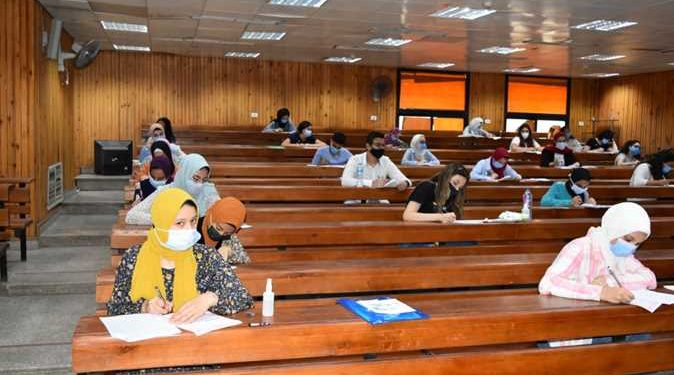 امتحانات الجامعات