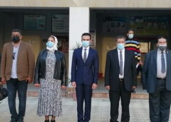 محاضرة توعية عن مخاطر الفساد فى طابور الصباح بمدارس الإسكندرية "صور"