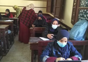 أولياء أمور مصر: رفع الغياب قرار تأخر ونطالب برفع المواد خارج المجموع