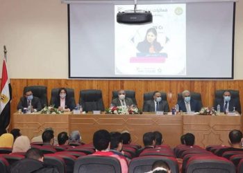 كلية الاقتصاد المنزلي تفوز بالمركز السادس بدوري ريادة الأعمال بجامعة الأزهر