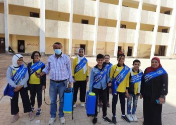 استعدادا للامتحانات تعقيم وتطهير إدارات ومدارس القاهرة “صور”