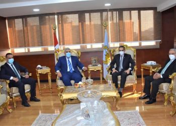 رئيس جامعة طنطا يؤكد على ضرورة التوعية بأهمية محاربة الفساد