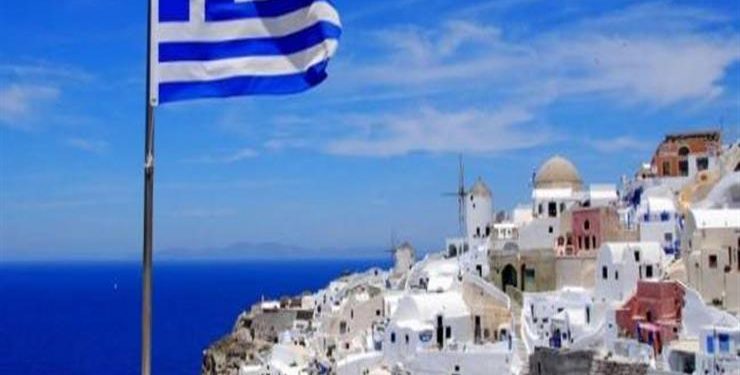 رسائل نصية قبل مغادرة المنزل في اليونان.. فما السبب