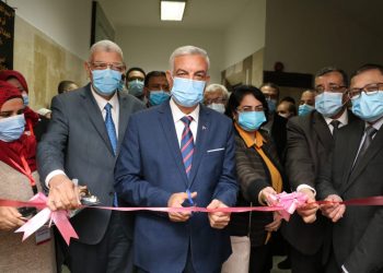 رئيس جامعة المنوفية يفتتح وحدة الرعاية المركزة بمستشفى الطوارئ