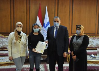 جامعة كفرالشيخ تكرم الفائزة بالميدالية البرونزية في أولمبياد كوريا الدولية لشباب المخترعين