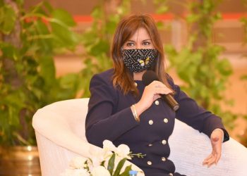 للدارسين بالخارج كيف تحصن نفسك من الأفكار المتطرفة أو المغلوطة.. وزيرة الهجرة تجيب