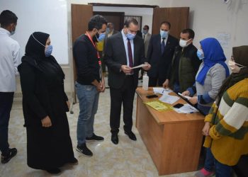 ١٠٠٤ طالب وطالبة يخضون الانتخابات الطلابية بجامعة سوهاج