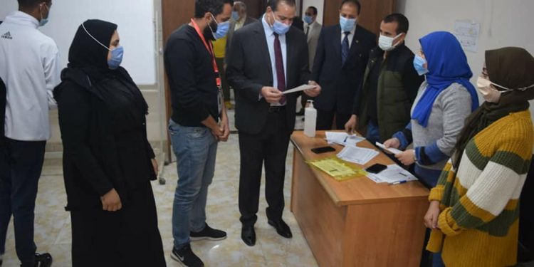 ١٠٠٤ طالب وطالبة يخضون الانتخابات الطلابية بجامعة سوهاج