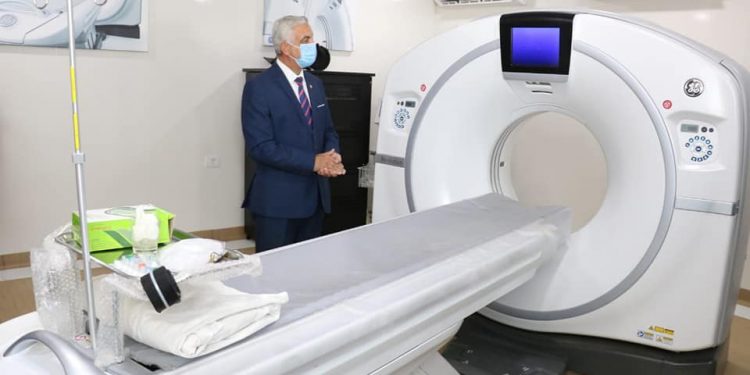 رئيس جامعة المنوفية يفتتح أحدث وحدة أشعة مقطعية متعددة المقاطع