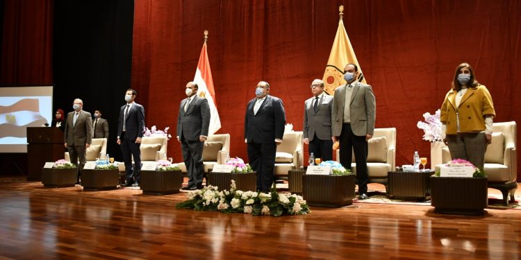 بحضور ممثلي هيئة الرقابة الإدارية.. جامعة حلوان تحتفل باليوم العالمي لـ مكافحة الفساد